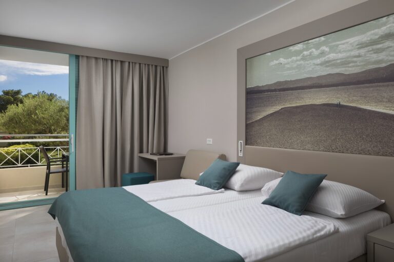 Živ primer: dvoposteljne in enoposteljne sobe