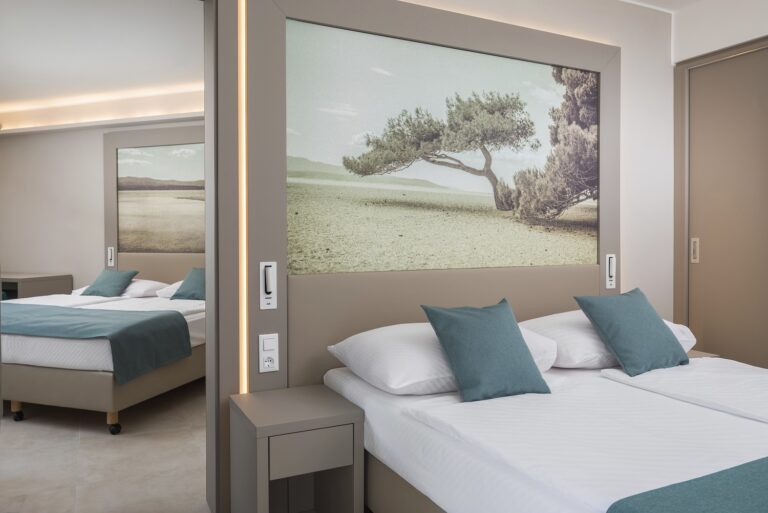 BRETANIDE Superior Druzinska soba A