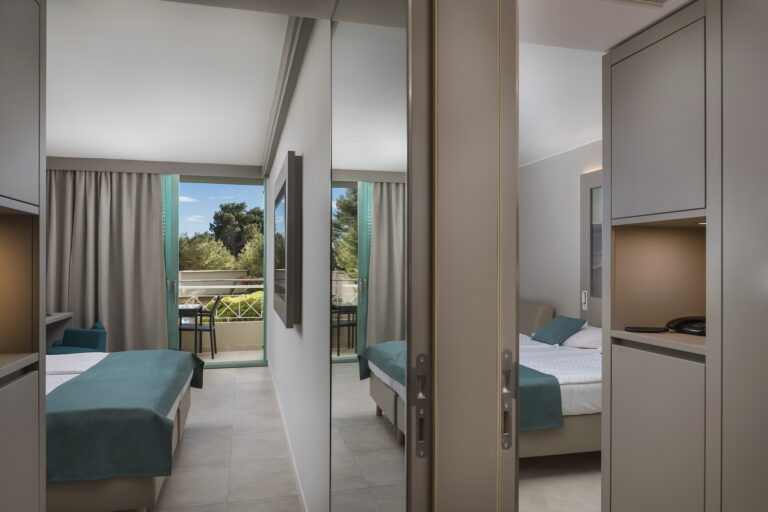 BRETANIDE Superior Druzinska soba B